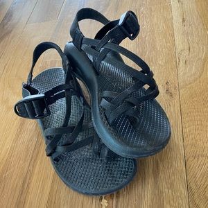 Black chacos